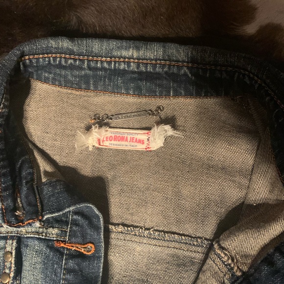 Cropped Jean Jacket - Picture 3 of 5